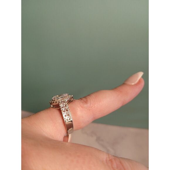 Women's 3.50Ct Pear-Cut Lab Diamond Halo Engagement Ring – 14K White Gold Plated - Picture 4 of 14